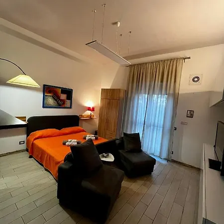 Il Gufo E La Civetta Marina di Ragusa